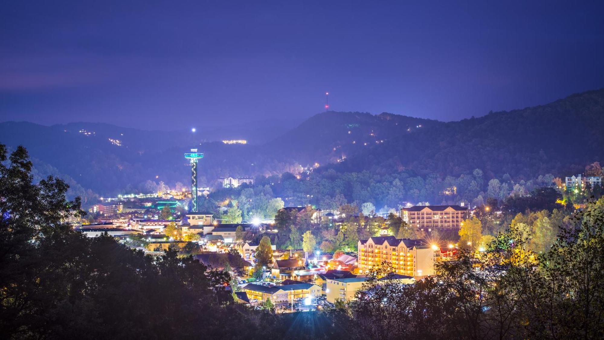Rock Of Ages, Hot Tub, Game Room, Wifi, 1089 Free Tickets Each Paid Day, Dollywood And More Pigeon Forge Exterior foto